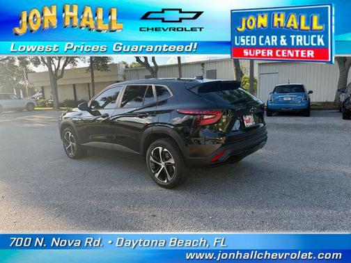 Mosaic Black Metallic 2024 Chevrolet Trax FWD 1RS
