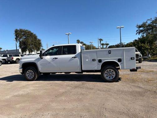 Summit White 2026 Chevrolet Silverado 3500 WT