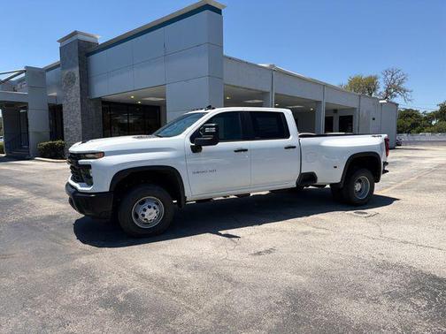 Summit White 2026 Chevrolet Silverado 3500 Crew Cab, Long Bed, WT Dual Rear Wheel, RWD
