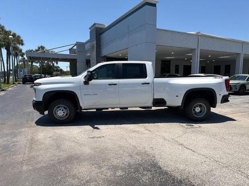 Summit White 2026 Chevrolet Silverado 3500 Crew Cab, Long Bed, WT Dual Rear Wheel, RWD