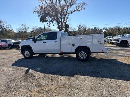 Summit White 2026 Chevrolet Silverado 2500 WT