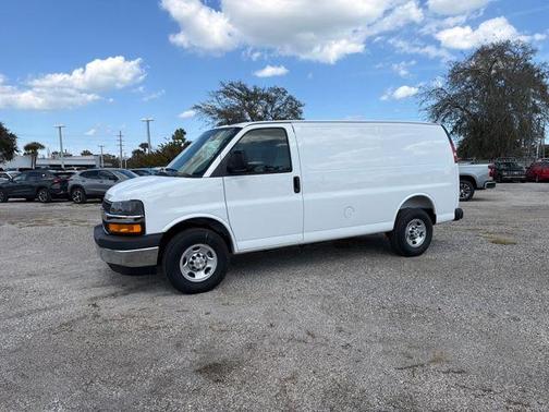 Summit White 2026 Chevrolet Express 2500 Work Van