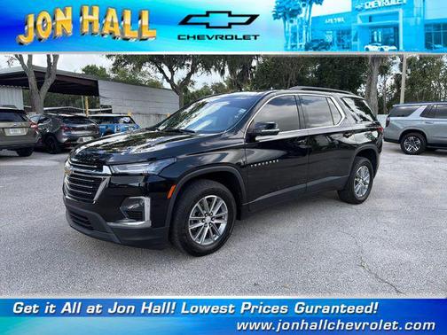Mosaic Black Metallic 2023 Chevrolet Traverse LT Leather