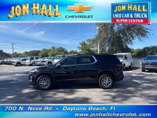 Mosaic Black Metallic 2023 Chevrolet Traverse LT Leather