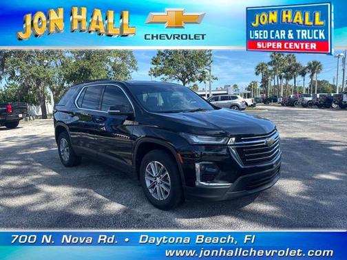 Mosaic Black Metallic 2023 Chevrolet Traverse LT Leather