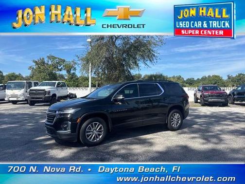 Mosaic Black Metallic 2023 Chevrolet Traverse LT Leather