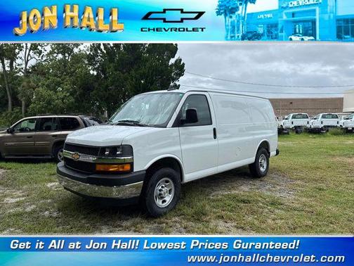 2025 Chevrolet Express 2500 RWD 2500 Regular Wheelbase WT