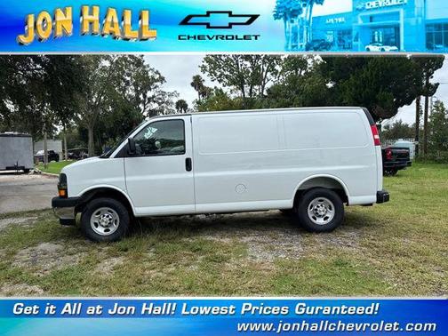 2025 Chevrolet Express 2500 RWD 2500 Regular Wheelbase WT