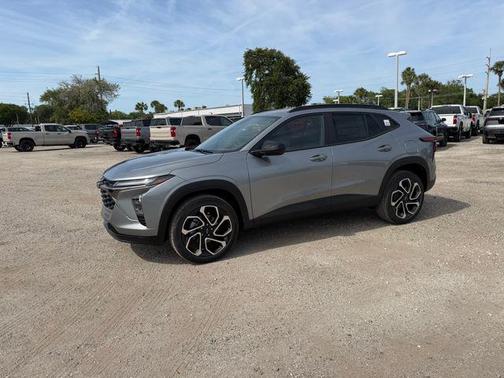 Sterling Gray Metallic 2026 Chevrolet Trax FWD 2RS