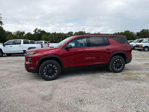 Radiant Red Tintcoat 2026 Chevrolet Traverse AWD Z71