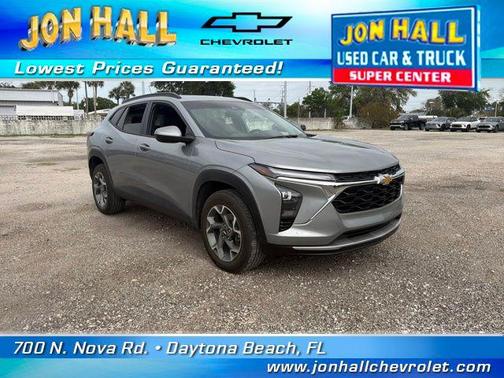 Sterling Gray Metallic 2024 Chevrolet Trax LT