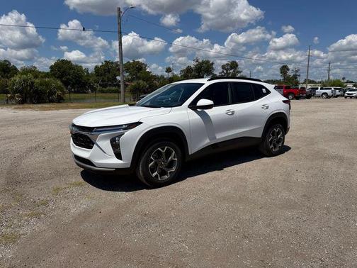 Summit White 2026 Chevrolet Trax LT