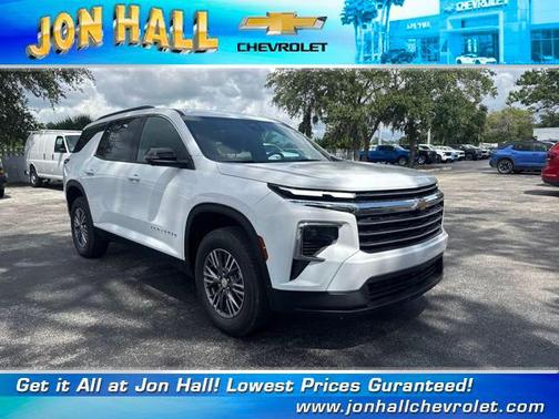 2025 Chevrolet Traverse LT