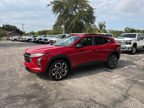 Apex Red 2026 Chevrolet Trax FWD 2RS