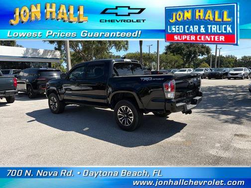 Midnight Black Metallic 2022 Toyota Tacoma TRD Sport
