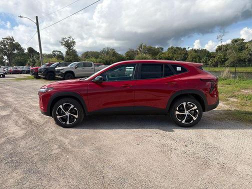 Apex Red 2026 Chevrolet Trax FWD 1RS