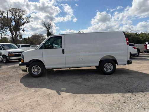 Summit White 2026 Chevrolet Express 2500 2500 Regular Wheelbase, WT, RWD