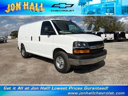 Summit White 2026 Chevrolet Express 2500 2500 Regular Wheelbase, WT, RWD