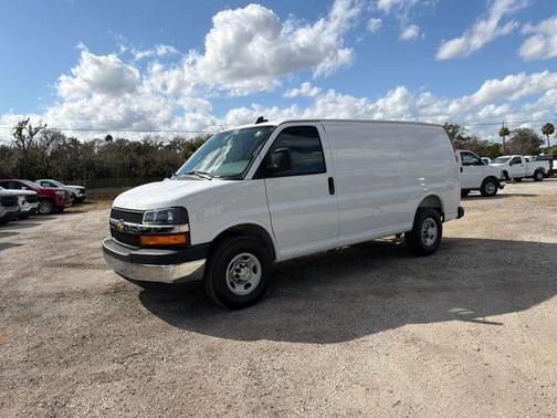 Summit White 2026 Chevrolet Express 2500 Work Van