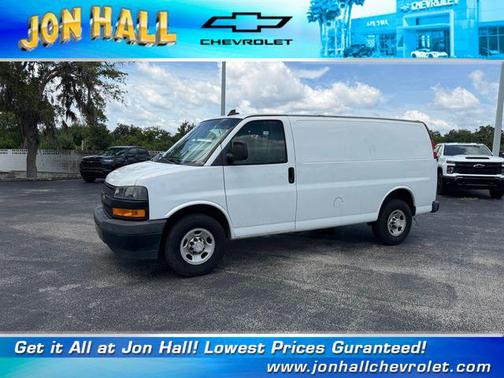 Summit White 2018 Chevrolet Express 2500 Work Van