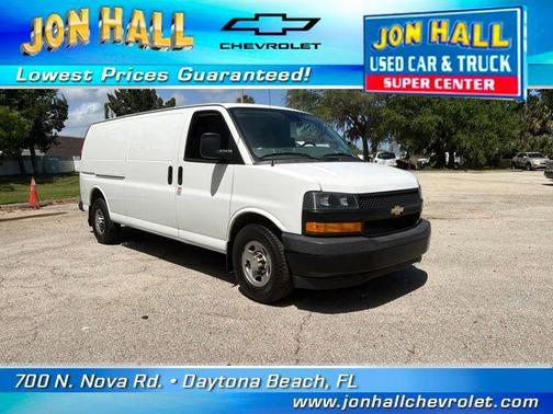 Summit White 2019 Chevrolet Express 3500 Work Van