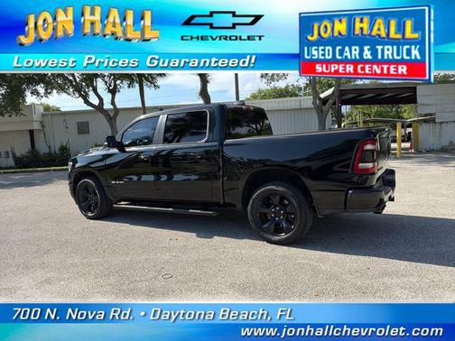 Diamond Black Crystal Pearlcoat 2019 RAM 1500 Big Horn