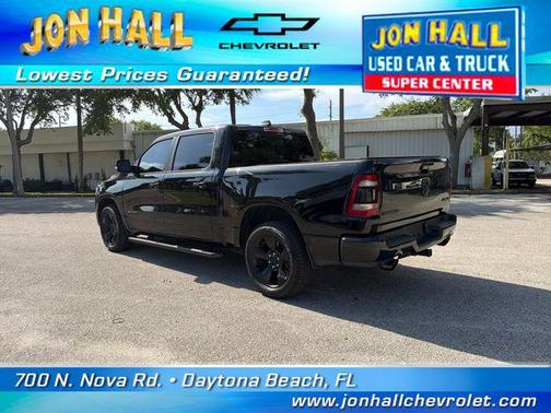 Diamond Black Crystal Pearlcoat 2019 RAM 1500 Big Horn
