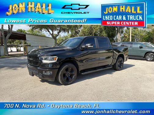 Diamond Black Crystal Pearlcoat 2019 RAM 1500 Big Horn