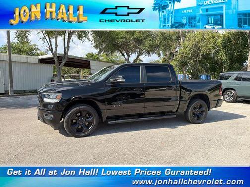 Diamond Black Crystal Pearlcoat 2019 RAM 1500 Big Horn