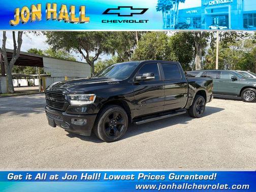 Diamond Black Crystal Pearlcoat 2019 RAM 1500 Big Horn