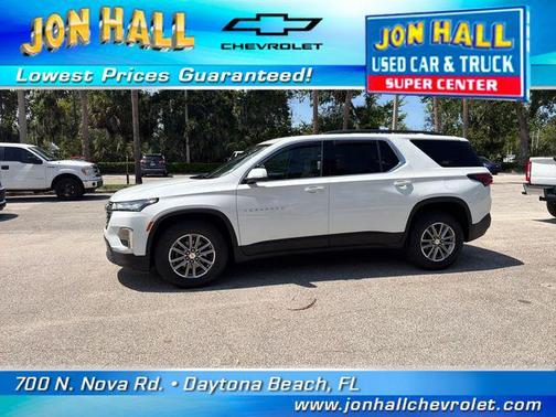 Summit White 2023 Chevrolet Traverse LT Cloth