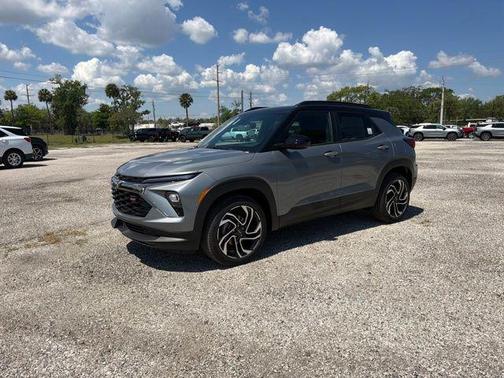 Sterling Gray Metallic 2026 Chevrolet Trailblazer RS