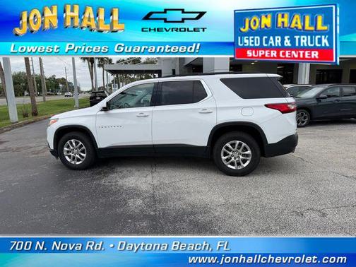 Summit White 2021 Chevrolet Traverse LT Cloth