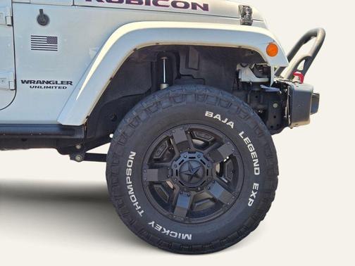 Bright White Clearcoat 2015 Jeep Wrangler Unlimited Rubicon