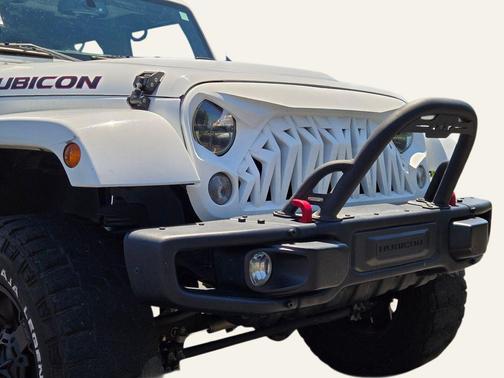 Bright White Clearcoat 2015 Jeep Wrangler Unlimited Rubicon