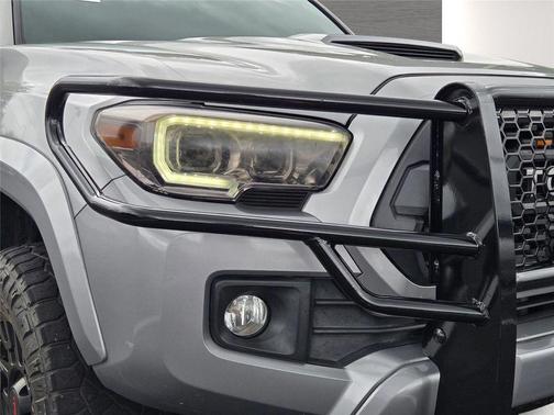 Silver Sky Metallic 2018 Toyota Tacoma TRD Sport