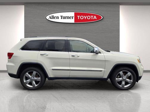 Stone White Clearcoat 2012 Jeep Grand Cherokee Overland