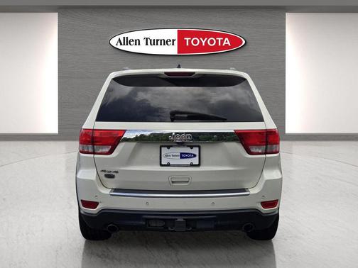 Stone White Clearcoat 2012 Jeep Grand Cherokee Overland