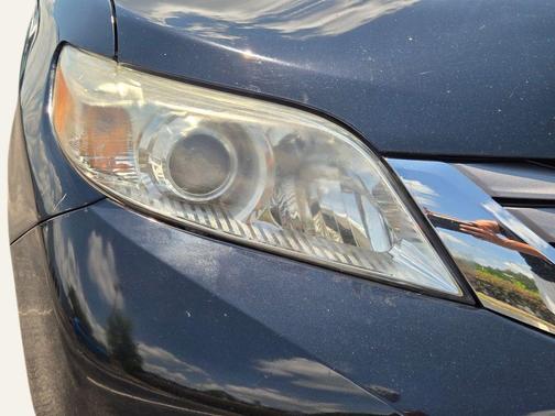 Attitude Black 2015 Toyota Sienna XLE
