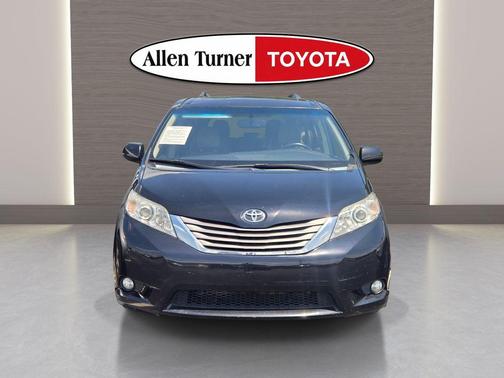 Attitude Black 2015 Toyota Sienna XLE