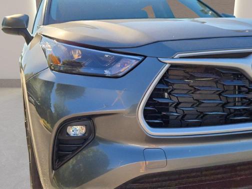 Heavy Metal 2026 Toyota Highlander XLE