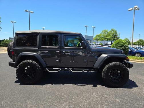 Granite Crystal Metallic Clearcoat 2025 Jeep Wrangler Sport