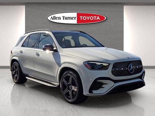 White 2026 Mercedes-Benz GLE 450 4MATIC