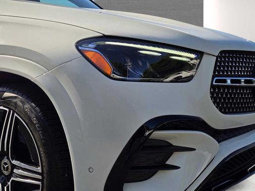 White 2026 Mercedes-Benz GLE 450 4MATIC