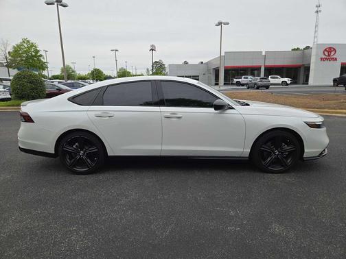 2023 Honda Accord Hybrid Sport-L
