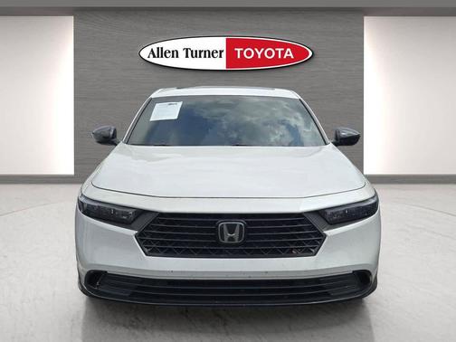 Platinum White Pearl 2023 Honda Accord Hybrid Sport-L