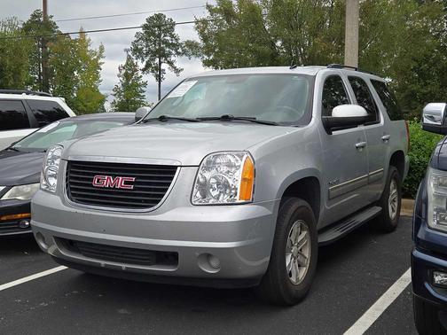 2011 GMC Yukon SLE