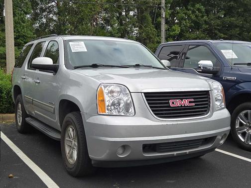 2011 GMC Yukon SLE
