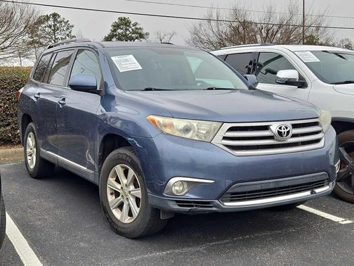 2013 Toyota Highlander SE