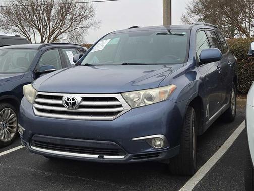 2013 Toyota Highlander SE